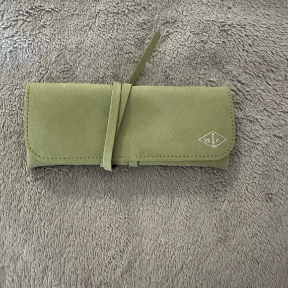 Van Cleef & Arpels cleaning kit new - Picture 2 of 4